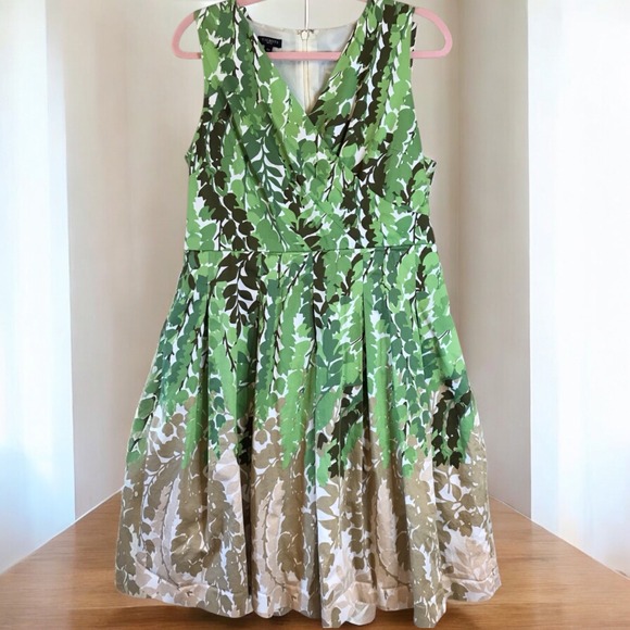 Talbots Dresses & Skirts - Talbots Womens Size 12 P‎ Faux Wrap sleeveless Cotton Floral Cottagecore Dress